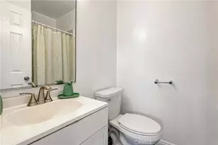 7809 N Via Foggia, Burbank, CA 91504 - Photo 19