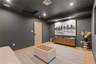 13541 Chandler Blvd, Sherman Oaks, CA 91401 - Photo 15