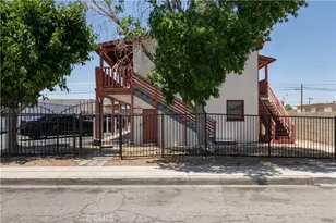 44921 Trevor, Lancaster, CA 93534 - Photo 3