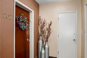 531 N Rossmore Ave, Los Angeles, CA 90004 - Photo 5