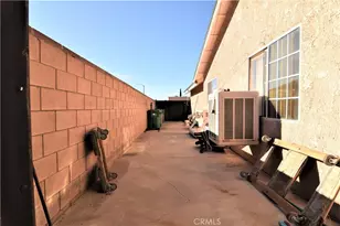 39334 Willowvale Rd, Palmdale, CA 93551 - Photo 21