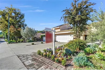 23024 Park Sorrento, Calabasas, CA 91302 - Photo 31