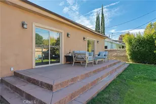22711 Collins St, Woodland Hills, CA 91367 - Photo 33