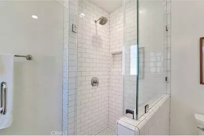 337 N Beachwood Drive, Los Angeles, CA 90004 - Photo 23