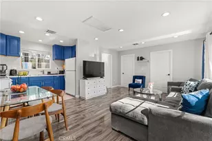 14835 Kittridge St, Van Nuys, CA 91405 - Photo 19