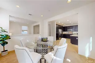 28620 Vista Del Rio, Valencia, CA 91354 - Photo 9