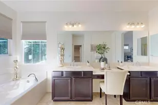 28620 Vista Del Rio, Valencia, CA 91354 - Photo 33