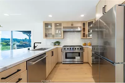 23534 Aetna St, Woodland Hills, CA 91367 - Photo 17