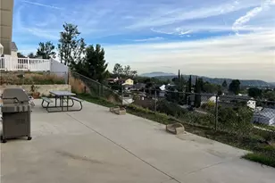 13450 Lochrin Ln, Sylmar, CA 91342 - Photo 15