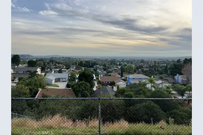 13450 Lochrin Lane, Sylmar, CA 91342 - Photo 17