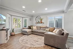 28316 Royal Dr, Castaic, CA 91384 - Photo 3