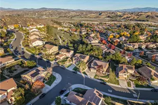 29724 Castlebury, Castaic, CA 91384 - Photo 67