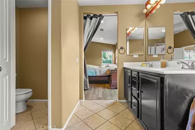 29724 Castlebury, Castaic, CA 91384 - Photo 27