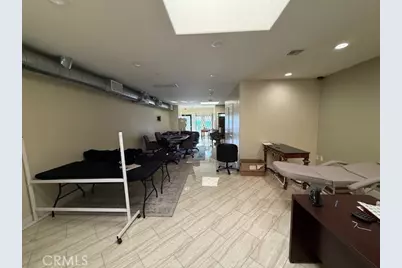 15468 Ventura, Sherman Oaks, CA 91403 - Photo 13