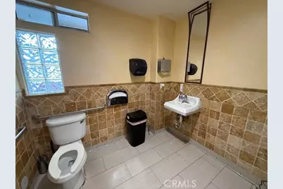 15468 Ventura, Sherman Oaks, CA 91403 - Photo 7