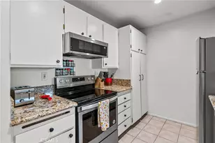 25736 Player Dr, Valencia, CA 91355 - Photo 19