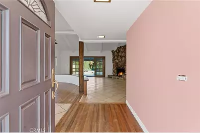22727 Collins, Woodland Hills, CA 91367 - Photo 7