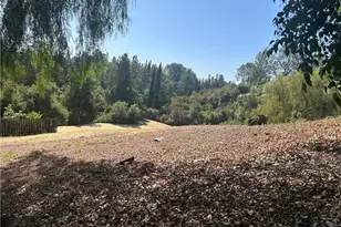 5075 Hood Dr, Woodland Hills, CA 91364 - Photo 1