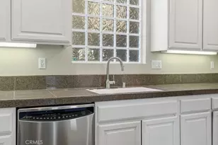 24128 Willowbrooke Ct, Valencia, CA 91354 - Photo 5