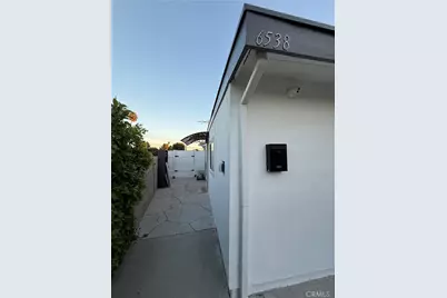 6538 Kelvin Ave, Winnetka, CA 91306 - Photo 3