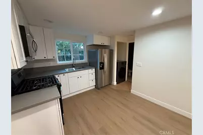 6538 Kelvin Ave, Winnetka, CA 91306 - Photo 7