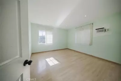 14305 Osborne Street, Panorama City, CA 91402 - Photo 11