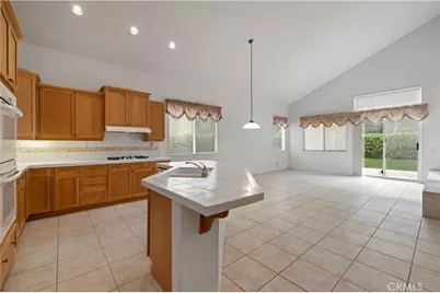 25018 Smokewood, Stevenson Ranch, CA 91381 - Photo 35