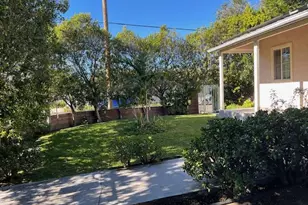 11143 Emelita, North Hollywood, CA 91601 - Photo 5