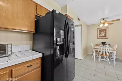 5707 Topanga Canyon Boulevard #5, Woodland Hills, CA 91367 - Photo 7