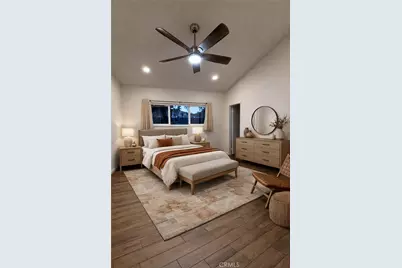 28381 Robin, Saugus, CA 91350 - Photo 9