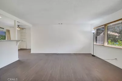 21501 Velicata Street, Woodland Hills, CA 91364 - Photo 5