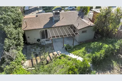 21501 Velicata Street, Woodland Hills, CA 91364 - Photo 31
