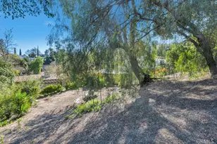 21501 Velicata St, Woodland Hills, CA 91364 - Photo 49