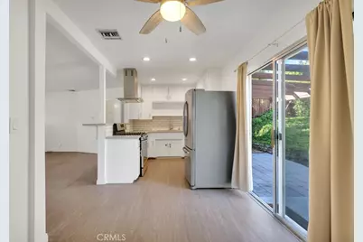 21501 Velicata Street, Woodland Hills, CA 91364 - Photo 17