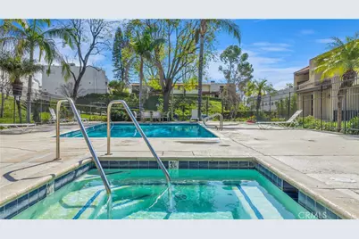 9502 Via Salerno, Burbank, CA 91504 - Photo 33