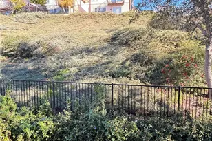 27700 Thalia Ln, Canyon Country, CA 91351 - Photo 21