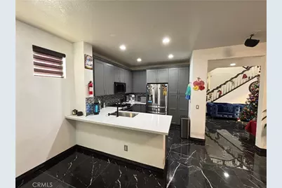 27700 Thalia Lane, Canyon Country, CA 91351 - Photo 5
