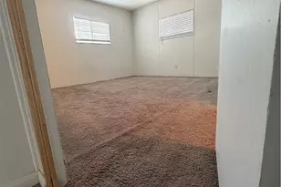 27361 Sierra Hwy, Canyon Country, CA 91351 - Photo 15