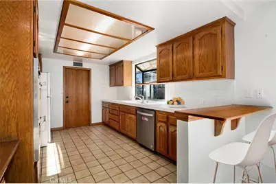 22736 Runnymede, West Hills, CA 91307 - Photo 7