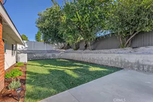 11722 Hayvenhurst, Granada Hills, CA 91344 - Photo 31