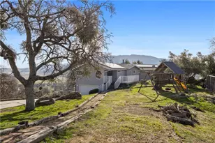 29300 Elkhorn Pl, Tehachapi, CA 93561 - Photo 3