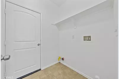 14323 Moon Valley Street, Victorville, CA 92394 - Photo 17