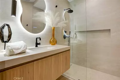 20553 Califa, Woodland Hills, CA 91367 - Photo 51