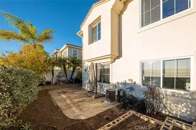 24332 Lorenzo, Valencia, CA 91355 - Photo 15