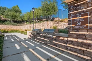 19205 Carranza, Saugus, CA 91350 - Photo 33