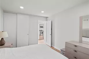 23208 Cuervo, Valencia, CA 91354 - Photo 11