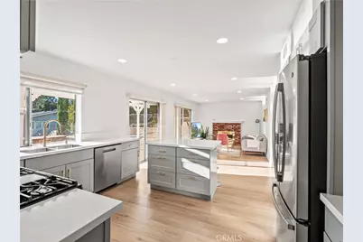 23208 Cuervo, Valencia, CA 91354 - Photo 7