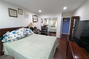 18530 Hatteras St, Tarzana, CA 91356 - Photo 11