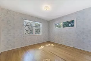 20555 Dumont St, Woodland Hills, CA 91364 - Photo 11