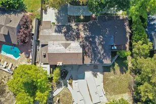 20555 Dumont St, Woodland Hills, CA 91364 - Photo 35